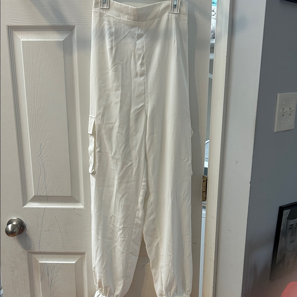 Superdown White Elastic Waist joggers - Picture 3 of 5